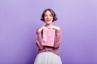 Что подарить девушке на 18 лет